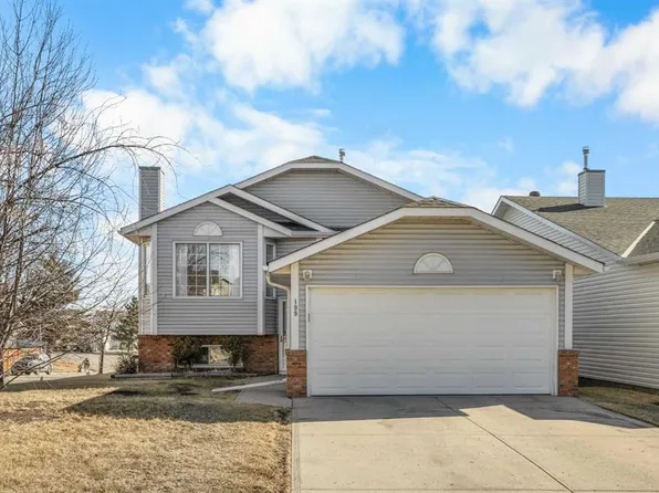 199 W Coventry Close NE, Calgary, AB T3K 4A5