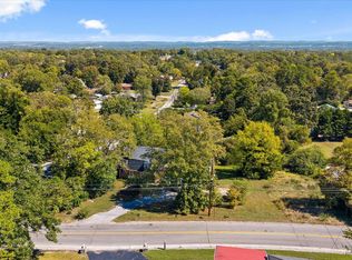 1000 S Crest Rd, Chattanooga, TN 37404