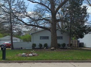 1615 Sangamon Dr, Champaign, IL 61821