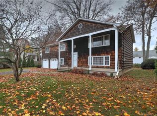 65 Saint Nicholas Dr, Bridgeport, CT 06604