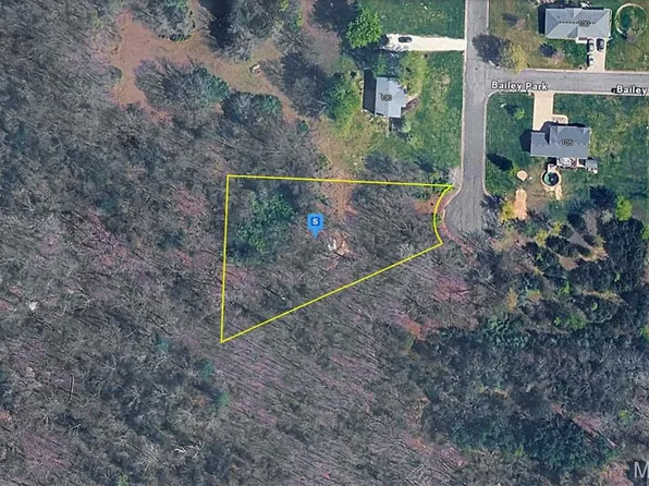 120 Angel Ln, Holts Summit, MO 65043