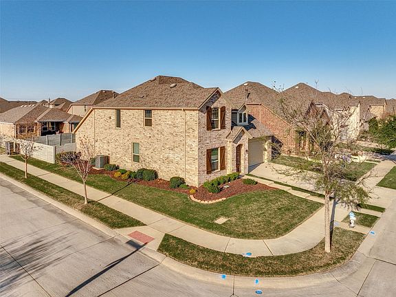 5th image of 1836 Harrier Ln