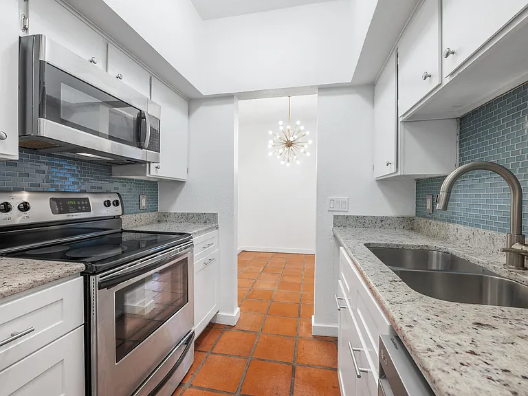 3903 Seiders Ave #105 — Photo 9