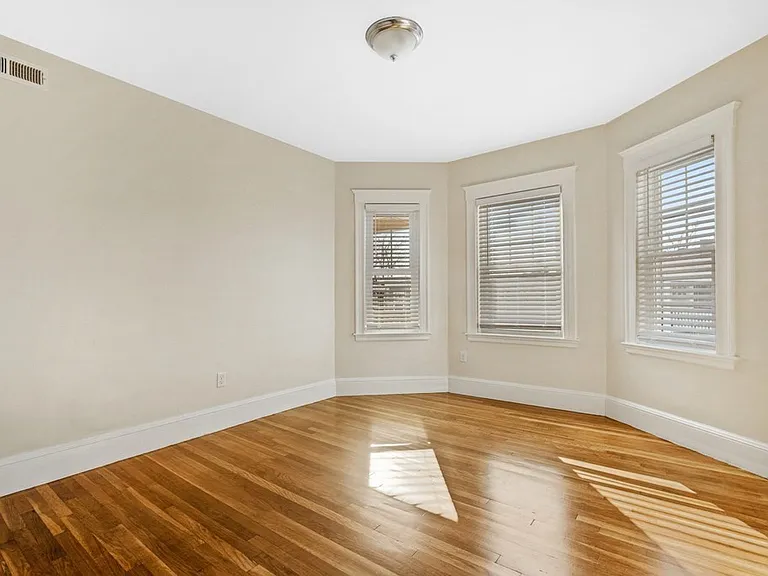 70 Sudan St #3 — Photo 7