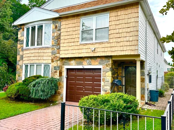 39 Field St, Staten Island, NY 10314