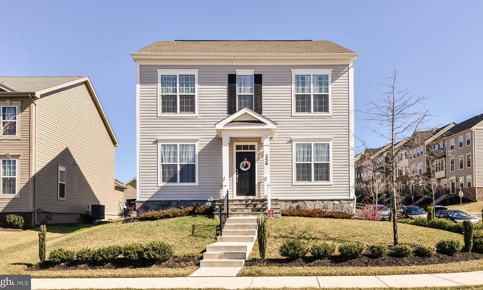 1st image of 230 Almond Dr