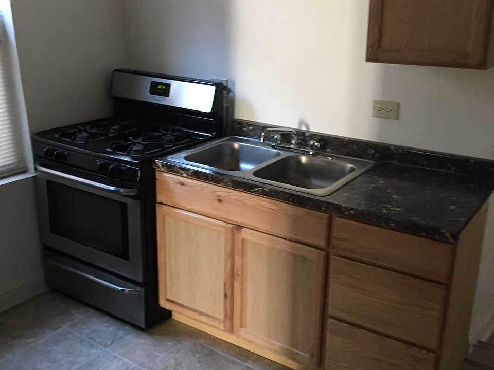 2nd image of 422 W 66th Pl #1