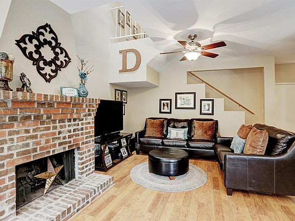 4th image of 1330 Augusta Dr APT 22