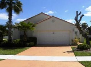 317 SW 195th Ave, Pembroke Pines, FL 33029
