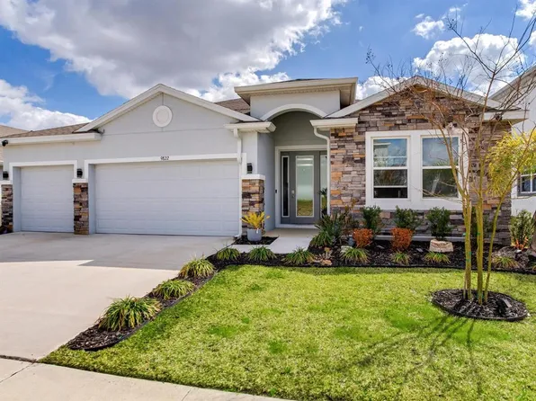 9822 Shoreline View Way, Wesley Chapel, FL 33545