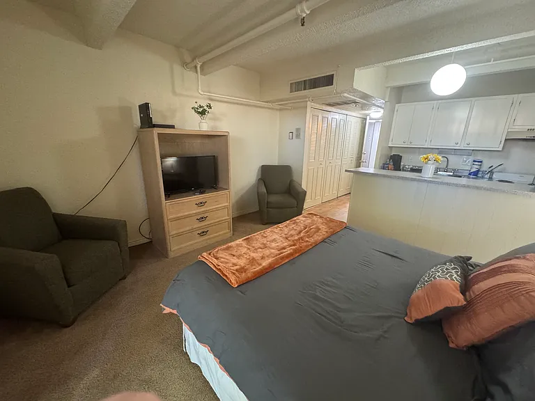 Villa Apartments — Photo 17