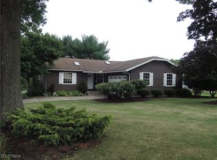 7581 Huntington Dr, Youngstown, OH