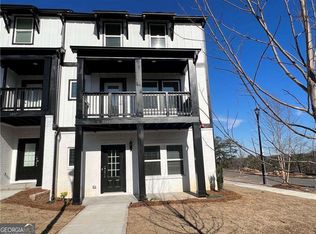 1061 Knoxboro Ln, Woodstock, GA 30188