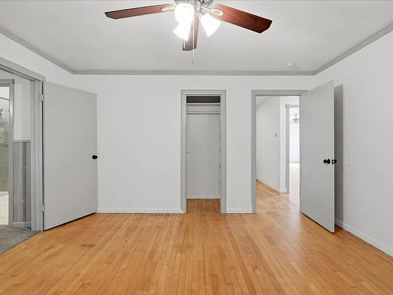1011 Walnut St — Photo 14