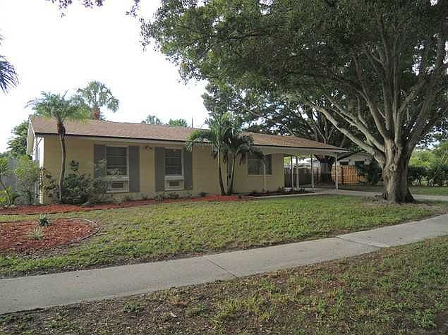 1st image of 15432 Bedford Cir E