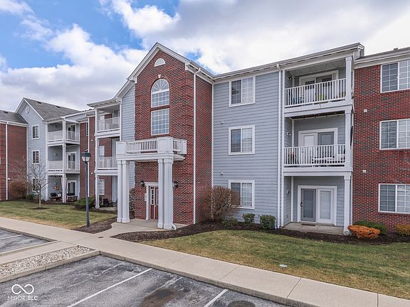 3rd image of 5003 Amber Creek Pl APT 101