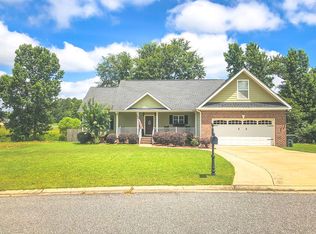104 Steaphon Dr, Thomasville, GA 31757