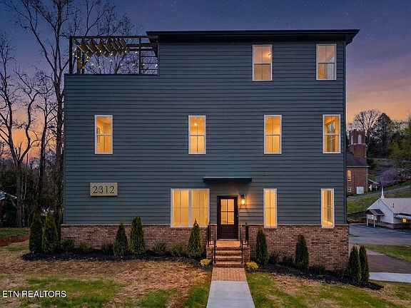 2nd image of 2312 Sam Houston St