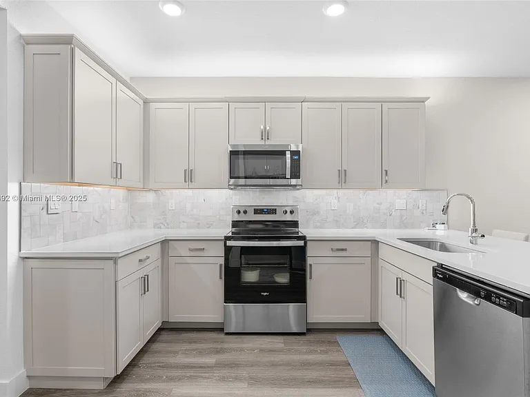 135 SW 171st Ln #135 — Photo 7