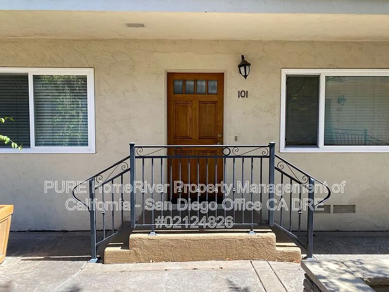 2 bed, 1.0 bath, 770 sqft, $2,300 — Photo 3