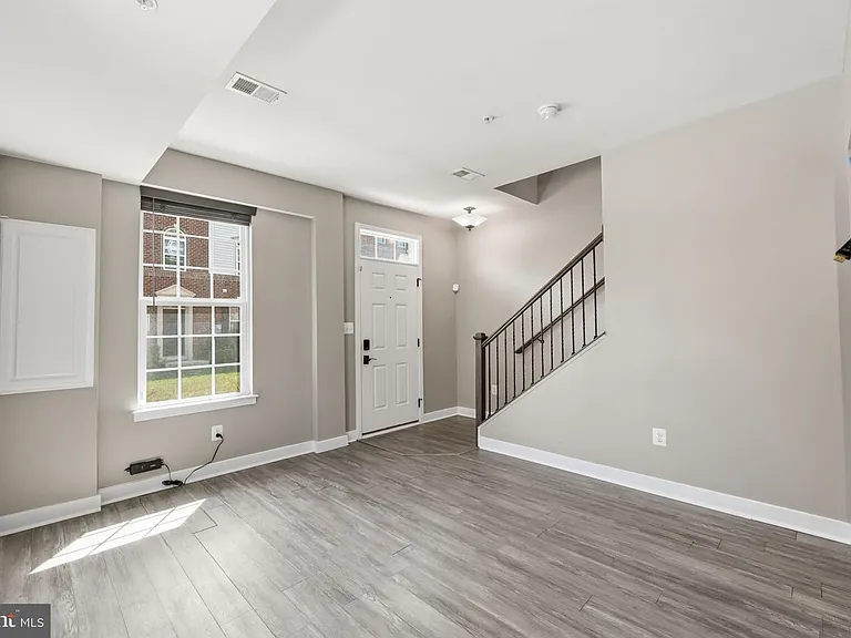 8110 Miner St — Photo 29
