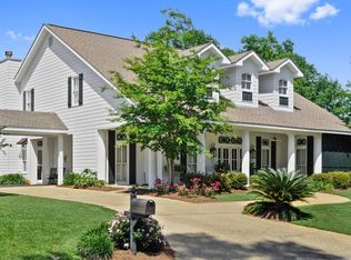 202 Old Bay Ln, Saint Louis, MS 39520