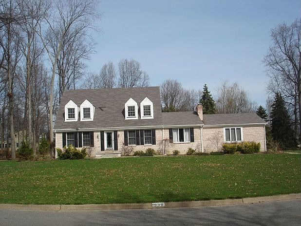 1st image of 530 N Briarcliff Dr