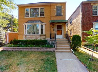 6104 N Meade Ave, Chicago, IL 60646