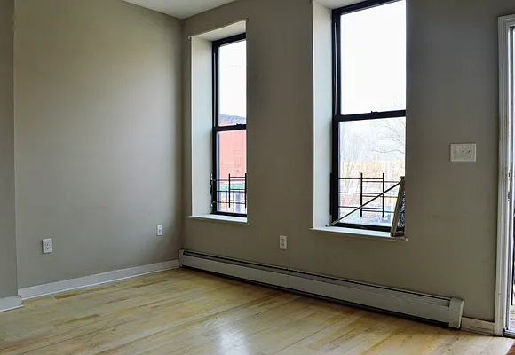 Rented by Bond New York | media 10