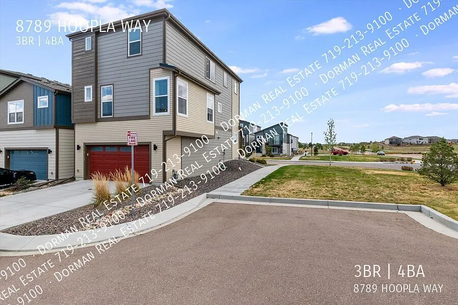 Beautiful modern 3 story home in Wolf Ranch — Photo 3