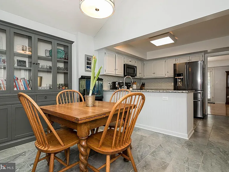 20742 Highland Hall Dr — Photo 8