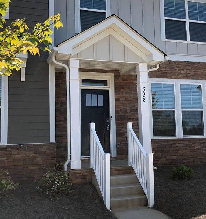 1st image of 528 Laurel Walk Ln