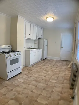 Rented by Capri Jet Realty Corp | media 16