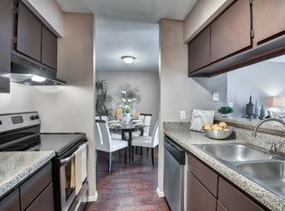 Nichols Square Apartments, Bay City, TX 77414