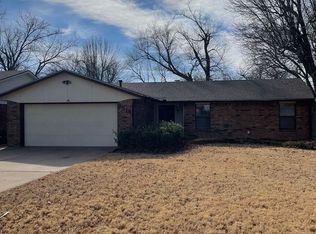 2518 Constitution Ave, Enid, OK 73703