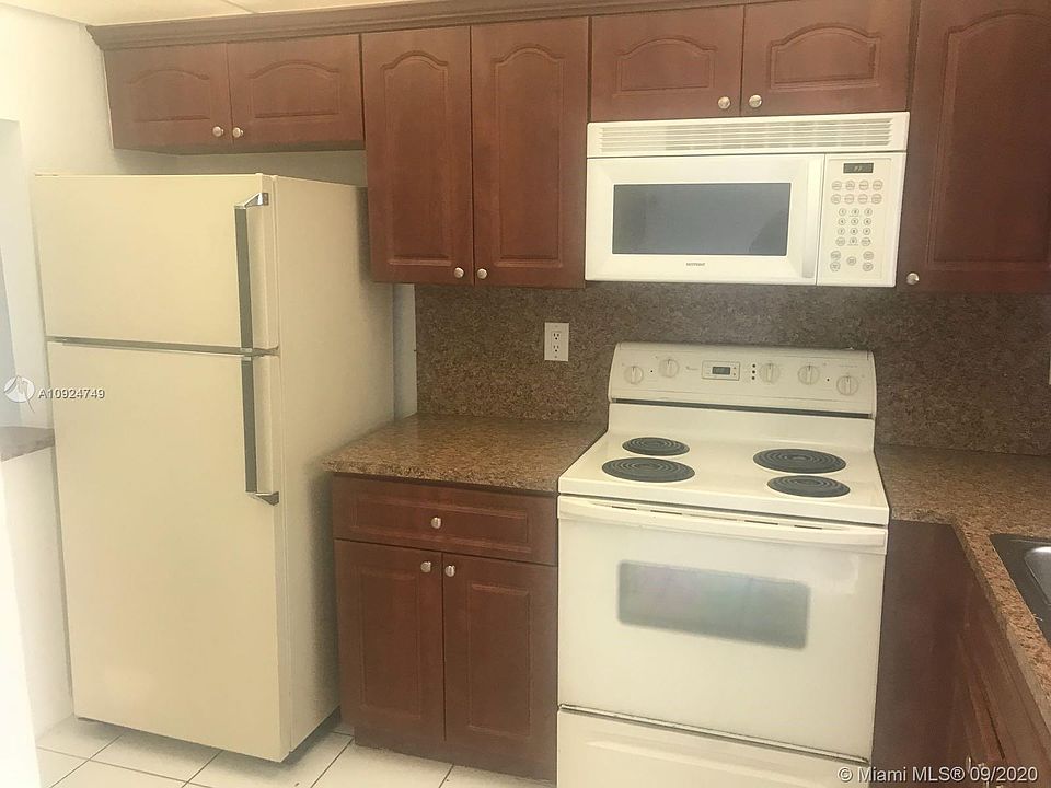 1st image of 6020 Shakerwood Cir APT 105