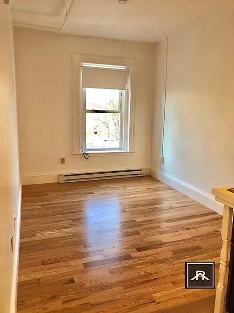 Building Photo - 1079 Beacon St #12