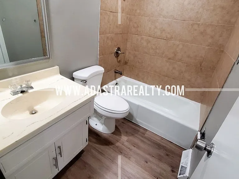 1424 E Willow Dr — Photo 10