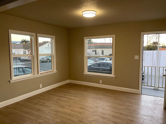 2nd image of 9 Mayfair Dr #B