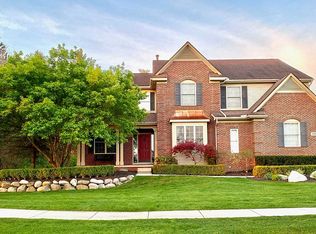 10305 Cobb Hollow Farm Rd, Saline, MI 48176