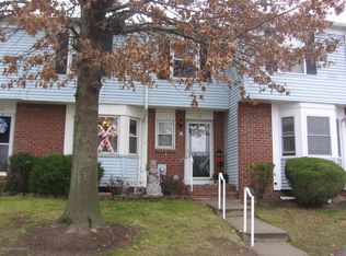 19 Begonia Ct, Sayreville, NJ 08872