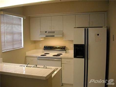 5th image of 2238 SE 27th Dr #208-C