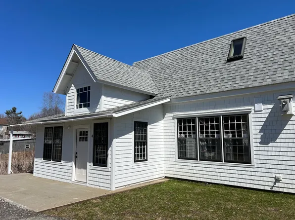 31-33 Booker Street #4, Thomaston, ME 04861