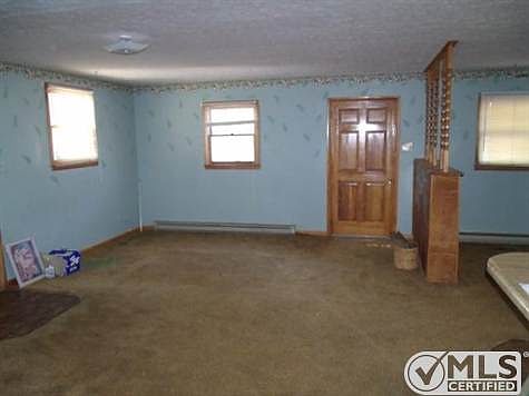 5th image of 3232 Bell St