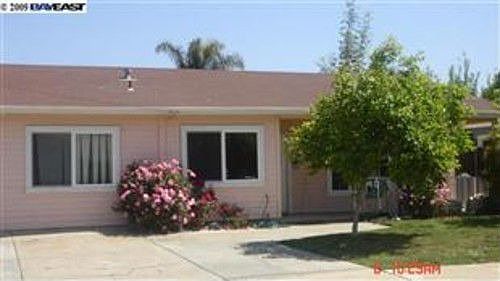 2nd image of 37174 Dutra Way