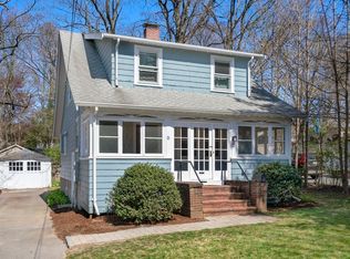 6 Oakland St, Wellesley, MA 02481