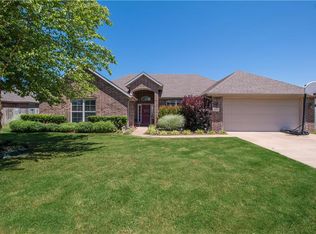 2214 SW Juniper Ave, Bentonville, AR 72712