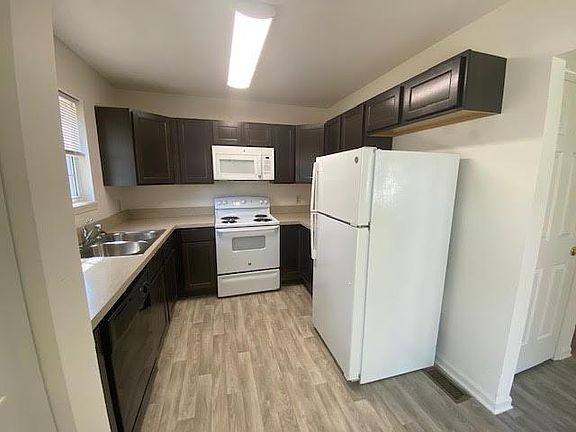 2nd image of 203 Walden Dr