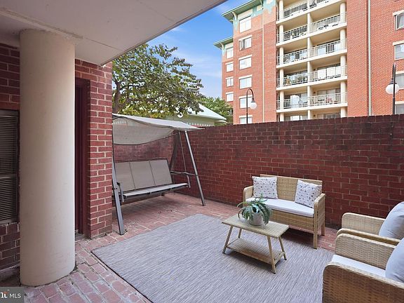 2nd image of 610 N West St APT 105