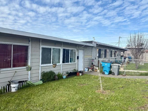 1824 B St, Eureka, CA 95501